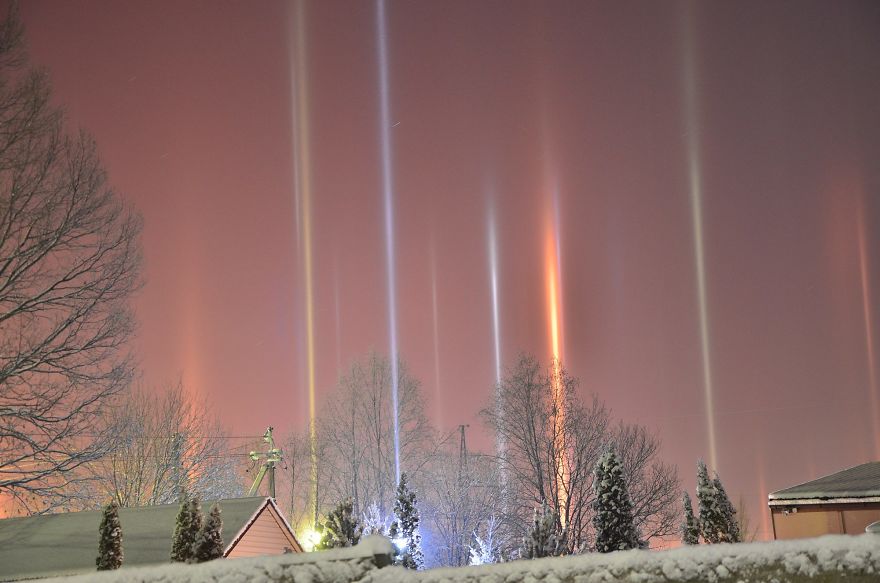 Ζαλιστικές δέσμες φωτός εθεάθησαν στο Οντάριο του Καναδά - Εικόνα 11