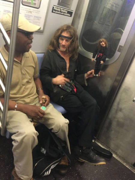 Βρε τι συναντάει κανείς στο μετρό…(μέρος 2ο) - Εικόνα 38