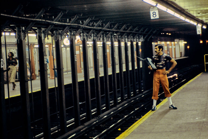 Σπάνιες και ακυκλοφόρητες μέχρι σήμερα φωτογραφίες από τον υπόγειο της Νέας Υόρκης - Εικόνα 2