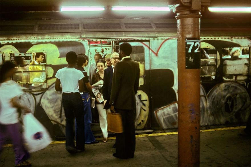 Σπάνιες και ακυκλοφόρητες μέχρι σήμερα φωτογραφίες από τον υπόγειο της Νέας Υόρκης - Εικόνα 30