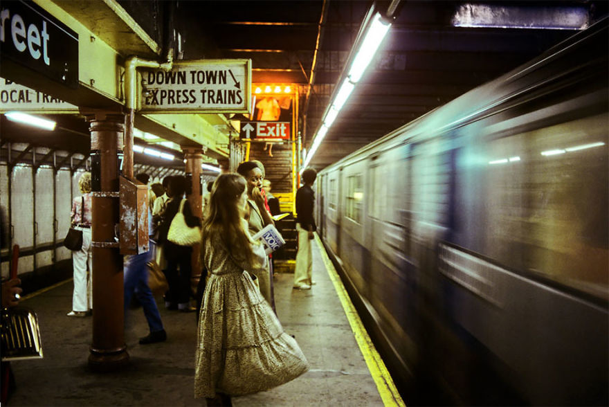 Σπάνιες και ακυκλοφόρητες μέχρι σήμερα φωτογραφίες από τον υπόγειο της Νέας Υόρκης - Εικόνα 6