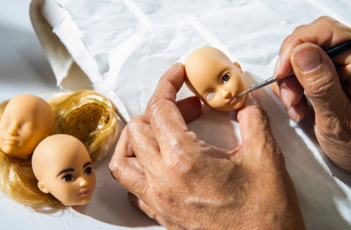 H Mattel λάνσαρε την πρώτη στον κόσμο κούκλα ουδέτερου φύλου - Εικόνα 3