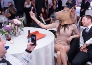 15 εικόνες που δείχνουν ότι στους γάμους γίνονται τα πιο τρελά πράγματα