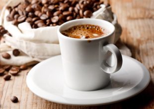 Μυστικά αντιγήρανσης από τον ελληνικό καφέ