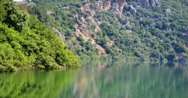 Λίμνη Ζηρού: Μια λίμνη μοναδικής ομορφιάς που λίγοι γνωρίζουν