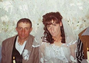 "Κλασσικές" φωτογραφίες γάμου στη... Ρωσία