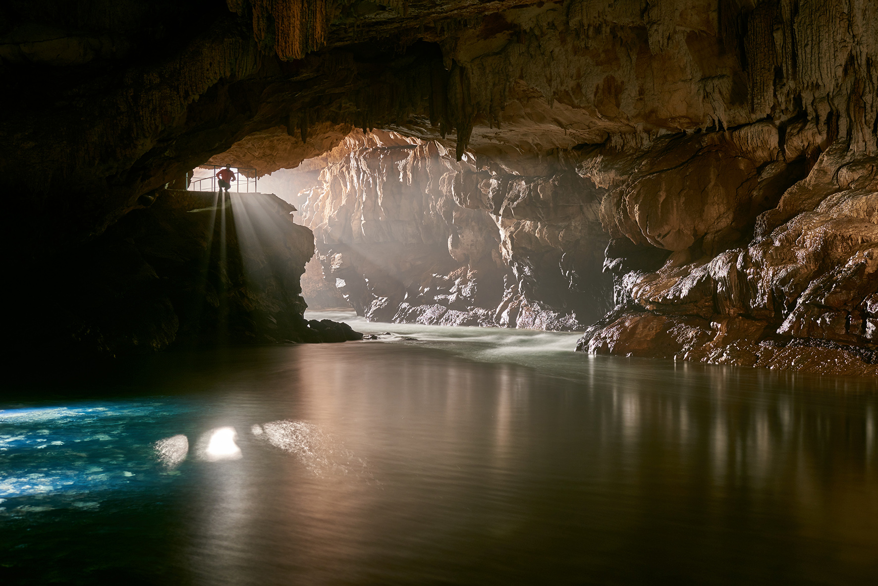 "Μωρό Δράκος" Εκκολάφτηκε σε Αρχαίο Σπήλαιο της Σλοβενίας