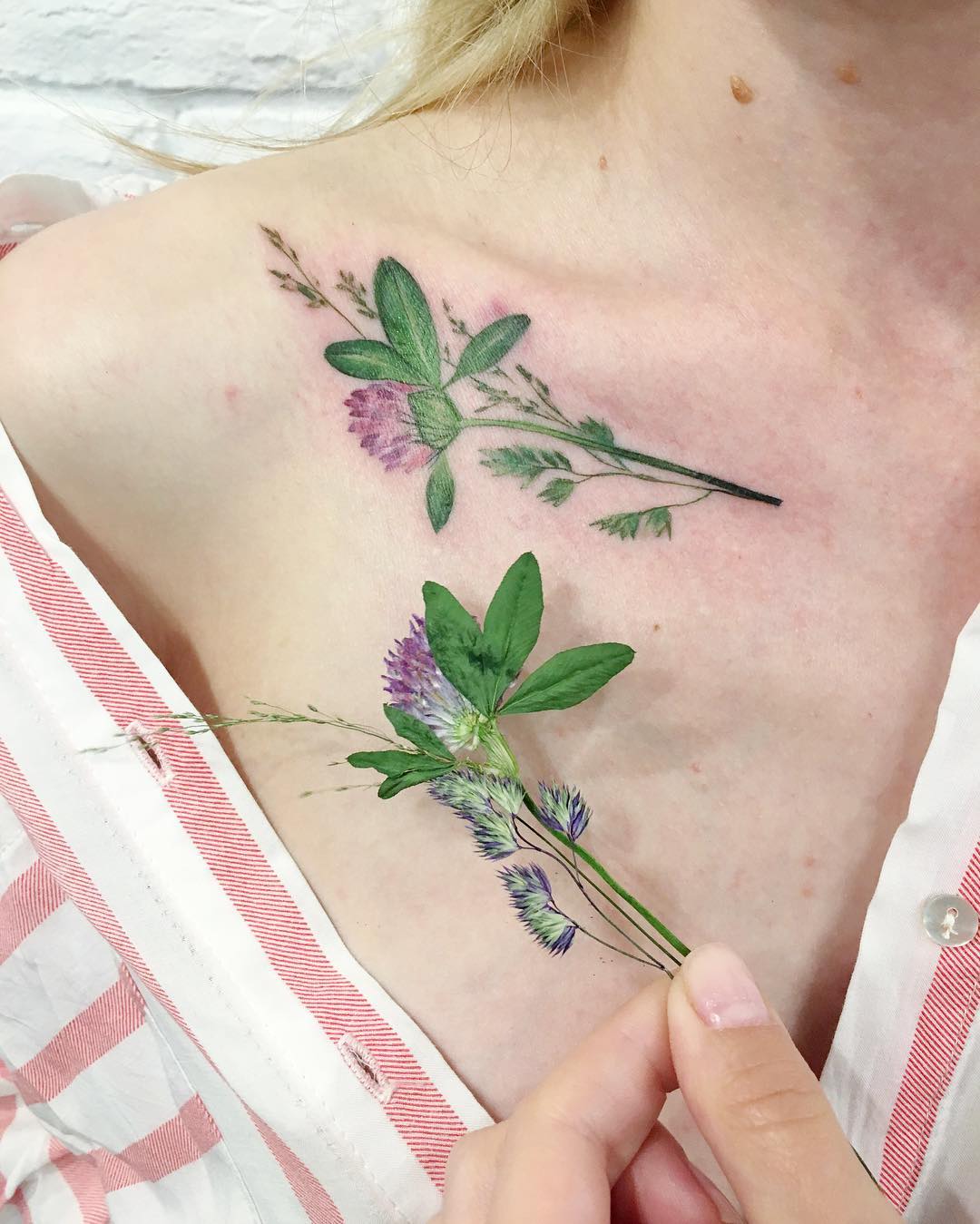 Tattoo Artist Χρησιμοποιεί Αληθινά Φύλλα και Λουλούδια για Μοναδικά Τατουάζ...! - Εικόνα 15