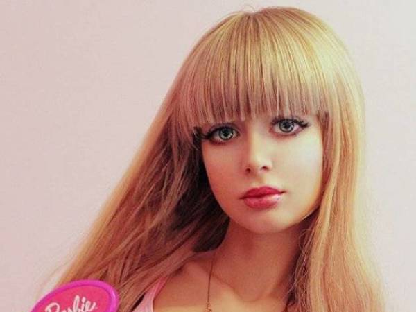 Εσείς γνωρίζετε τη Ρωσίδα Barbie;