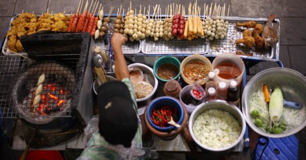 Τα πιο λαχταριστά street food σε όλο τον κόσμο