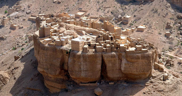 Το χωριό στην Υεμένη που μοιάζει να βγήκε από τον Άρχοντα των Δαχτυλιδιών