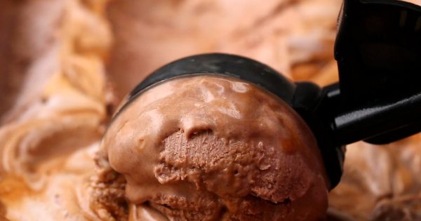 4 τρόποι να απολαύσουμε το παγωτό!