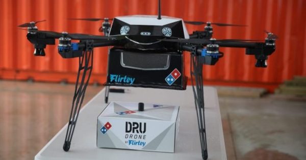 Διανομή πίτσας με drone
