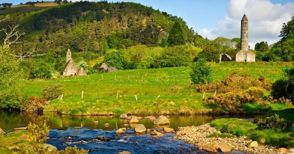 Μια μοναδική περιήγηση στα εντυπωσιακά μοναστήρια της Ιρλανδίας