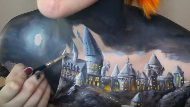 Ο Harry Potter πιο μαγικός από ποτέ, σε ένα επικό body painting