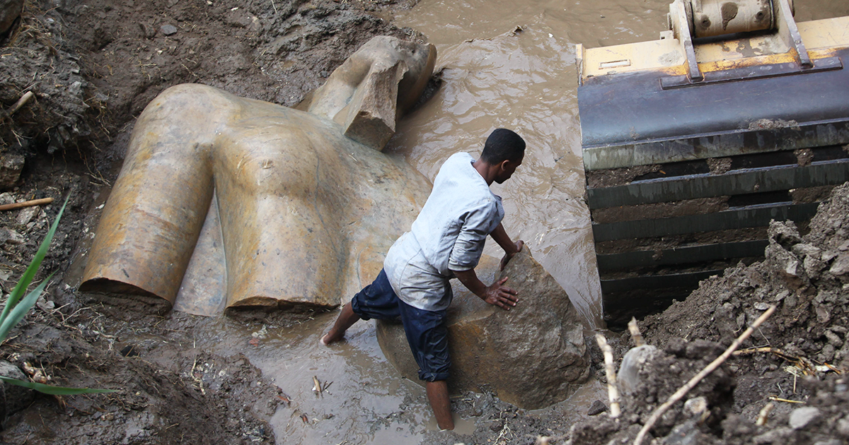 Γιγάντιο Άγαλμα του Ραμσή Β' ηλικίας 3000 ετών, Ανακαλύφθηκε σε φτωχογειτονιά του Καΐρου