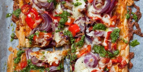 Λαδένια Κιμώλου: Η ελληνική εκδοχή της πίτσας (νηστίσιμη)